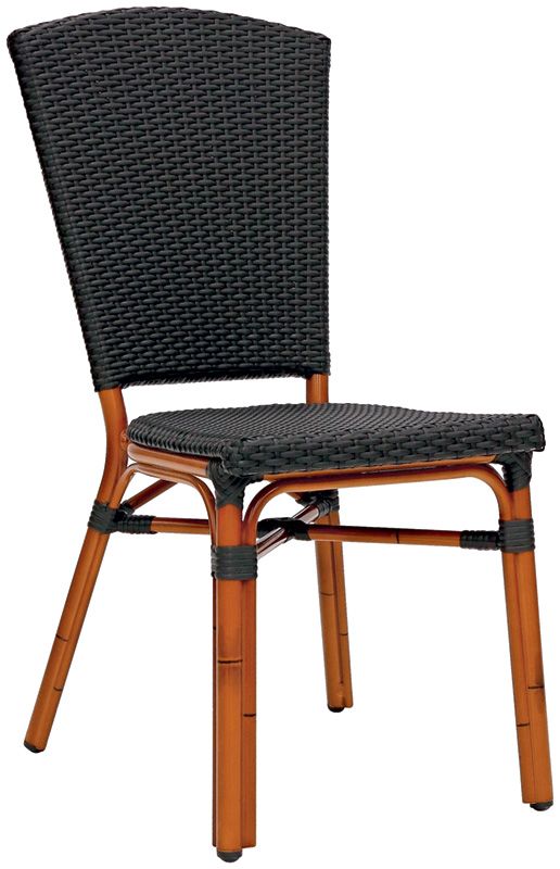 Silla Jungle de aluminio barnizado y bambú, asiento y respaldo de alambre de polietileno