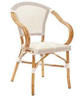 Silla Romance con estructura de aluminio barnizado en bambú, asiento y respaldo en textilene