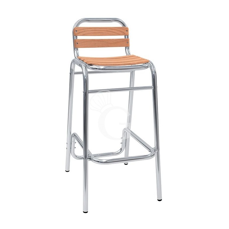 Taburete Toby con estructura de aluminio anodizado, asiento y respaldo de listones de roble