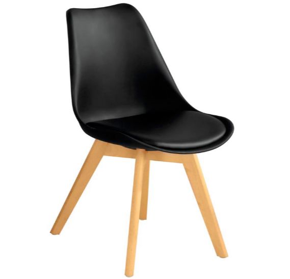 Silla Duck con estructura de madera, asiento y respaldo de polipropileno y cojín de cuero sintético