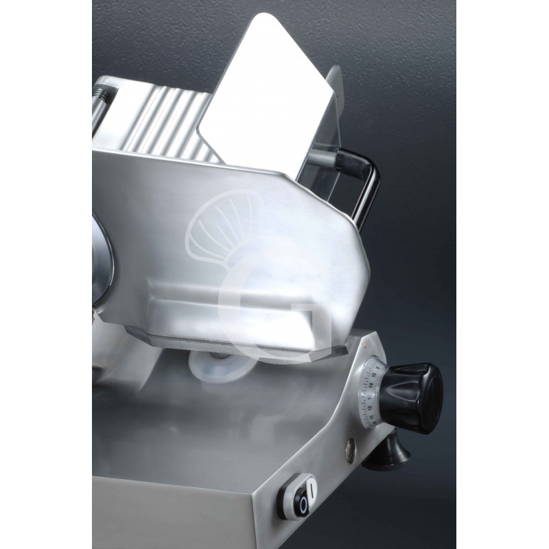 Cortadora de fiambre por gravedad semiprofesional de aluminio, diámetro cuchilla 250 mm y afilador fijo - Monofásica
