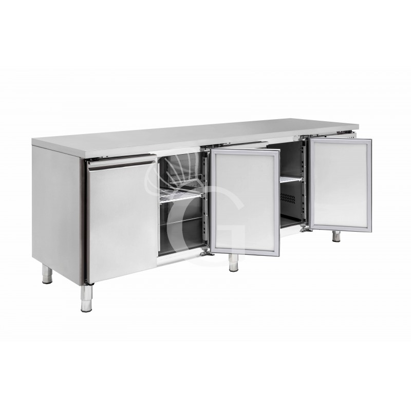 Mesa Refrigerada 4 Puertas 700 mm de profundidad -2°C/+8°C Clase de eficiencia energética E
