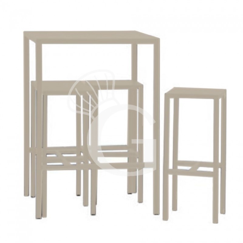 Juego Giglio de exterior, 1 mesa y 4 banquetas de metal pintado