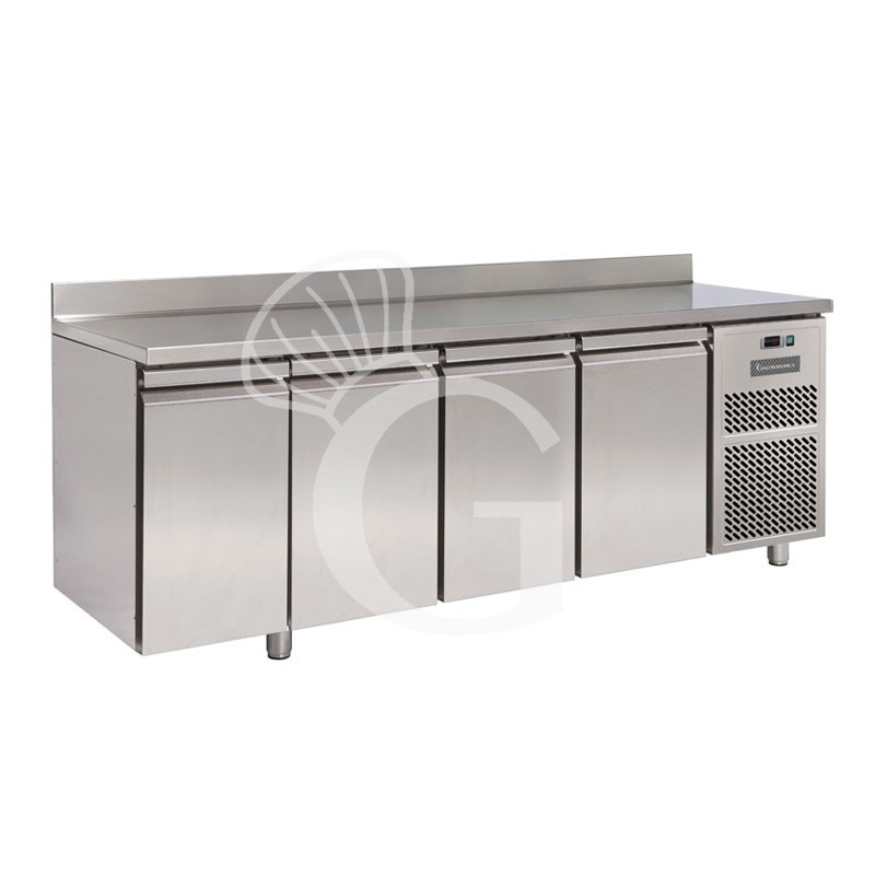 Mesa Refrigerada 4 puertas Peto 800 mm de profundidad 0°C/+10°C clase de eficiencia energética A