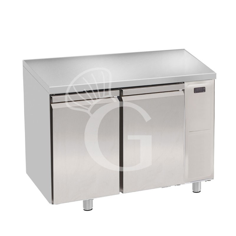 Mesa Refrigerada de 2 Puertas 700 mm de profundidad 0°C/+10°C Motor a distancia
