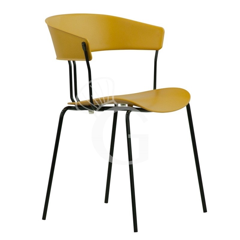 Silla Diana con estructura de metal barnizado, asiento y respaldo de polipropileno