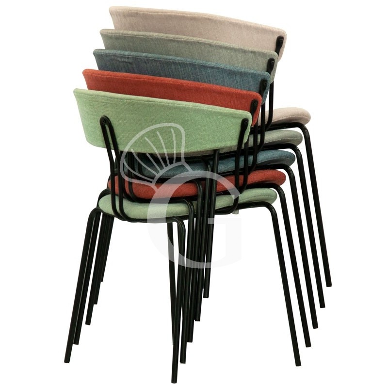 Silla David con estructura de metal barnizado, asiento y respaldo de tela
