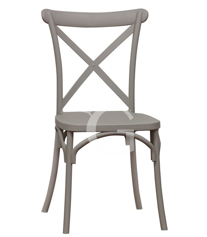 Silla Milly con estructura, asiento y respaldo de polipropileno