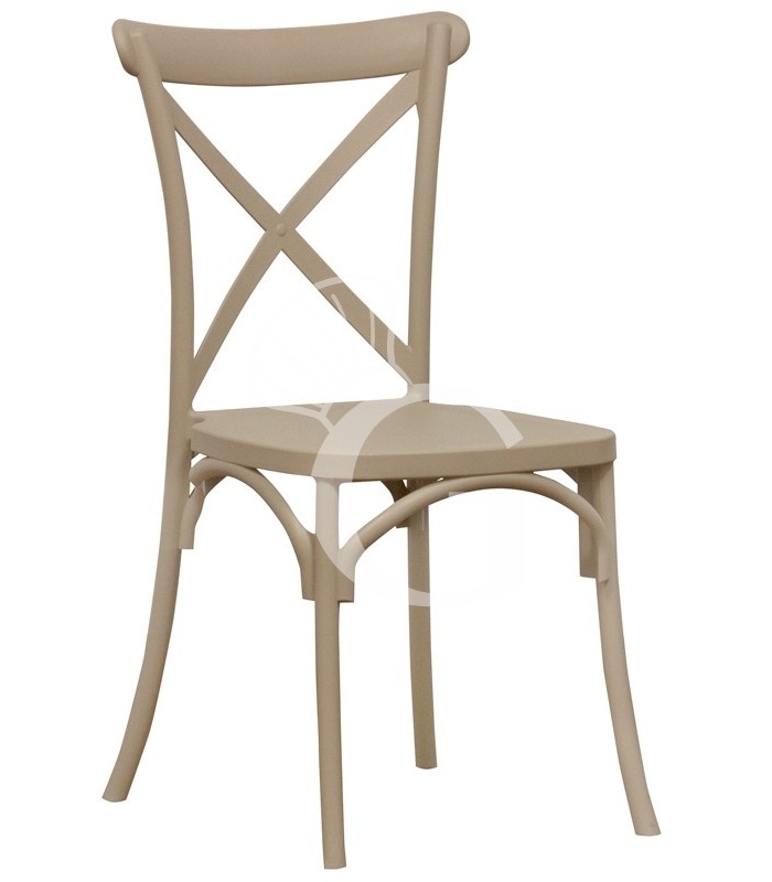 Silla Milly con estructura, asiento y respaldo de polipropileno