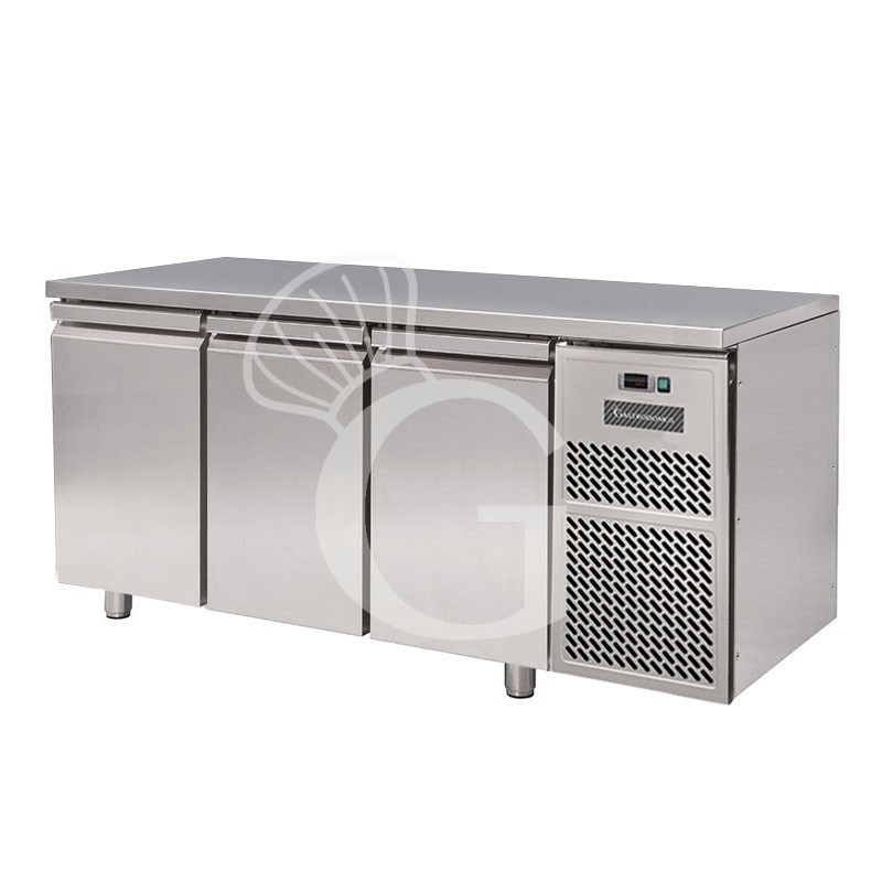 Mesa Refrigerada 3 puertas 600 mm de profundidad 0°C/+10°C clase de eficiencia energética C