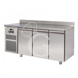 Mesa refrigerada 3 puertas, peto, prof.  800 mm -18°C/-22°C, motor a la izquierda, clase energética G