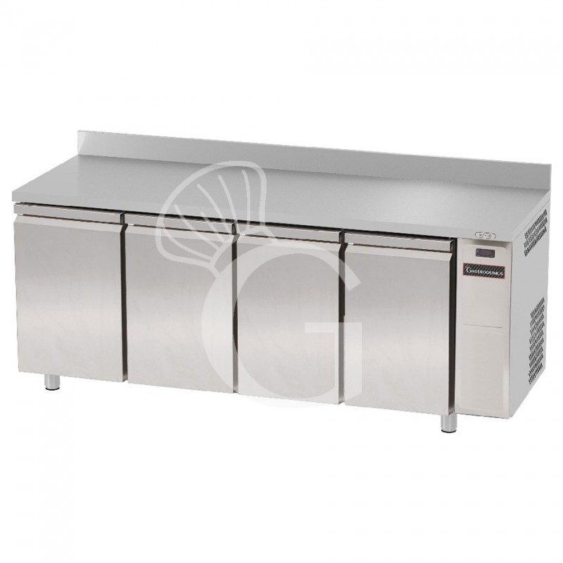 Mesa Refrigerada 4 puertas Peto P 700 mm 0°C/+10°C motor a distancia, clase de eficiencia energética D