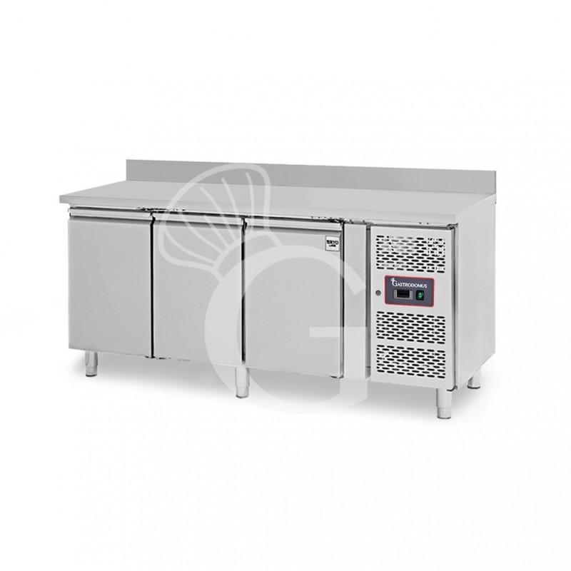 Mesa Refrigerada 3 Puertas con Peto 600 mm de profundidad -2°C/+8°C Clase de eficiencia energética C