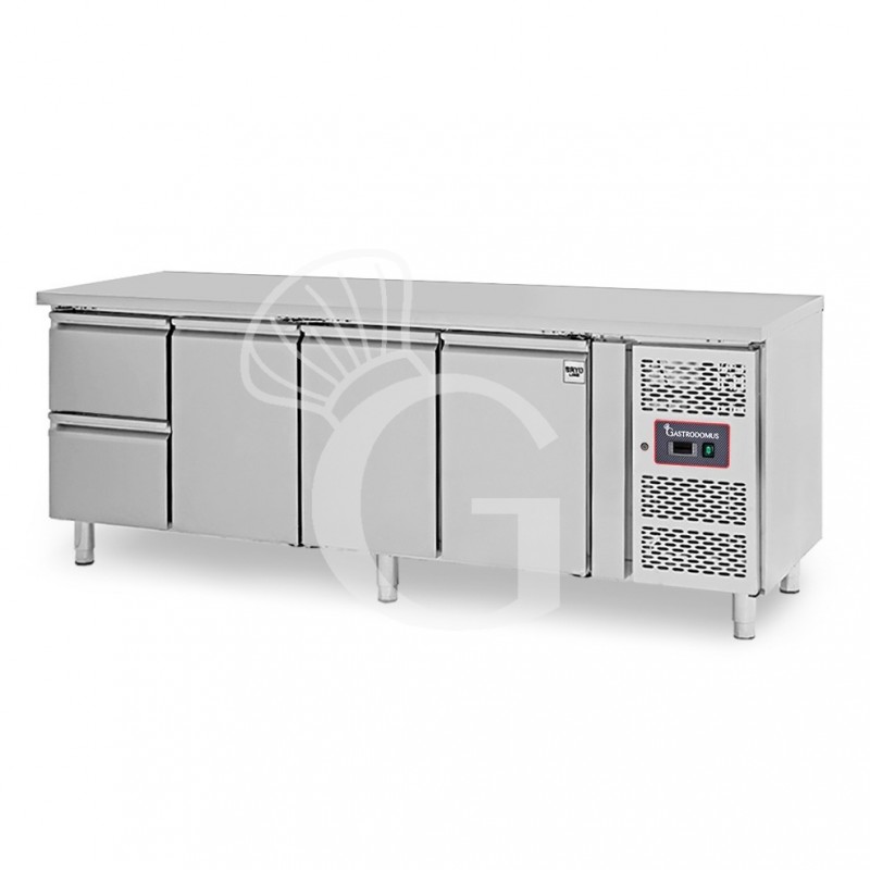 Mesa Refrigerada para gastronomía 2 cajones 3 puertas 700 mm -2°C/+8°C