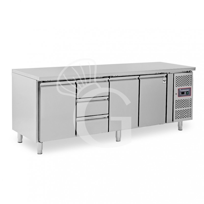 Mesa Refrigerada 3 cajones 3 puertas 700 mm -2°C/+8°C