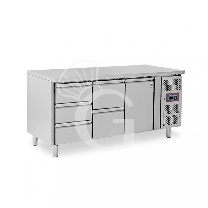 Mesa Refrigerada para gastronomía 5 Cajones 1 Puerta 700 mm de profundidad -2°C/+8°C