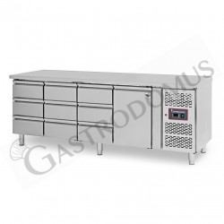 Mesa Refrigerada 9 Cajones 1 Puerta 700 mm de profundidad -2°C/+8°C
