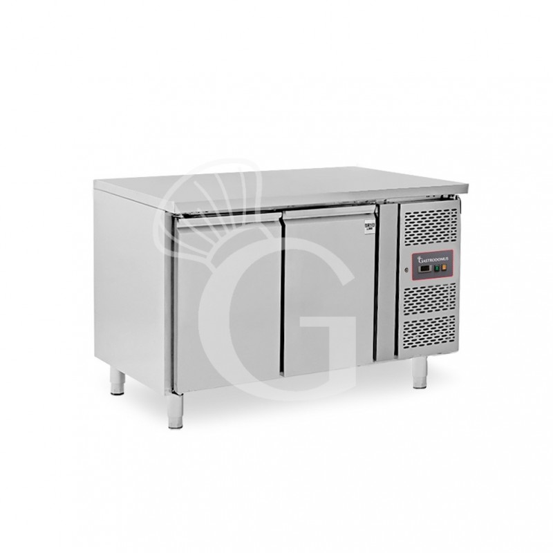 Mesa Refrigerada 2 Puertas 700 mm de profundidad -18°C/-22°C Clase de eficiencia energética F
