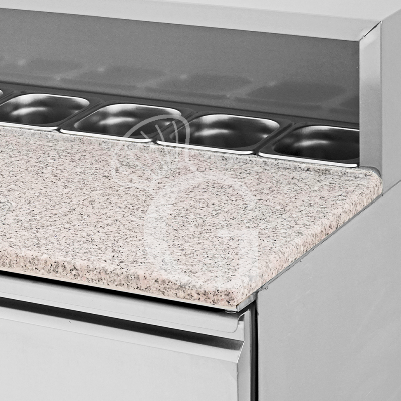 Mesa fria para ensaladas 3 puertas, temperatura +2°C/+8°C, encimera de granito