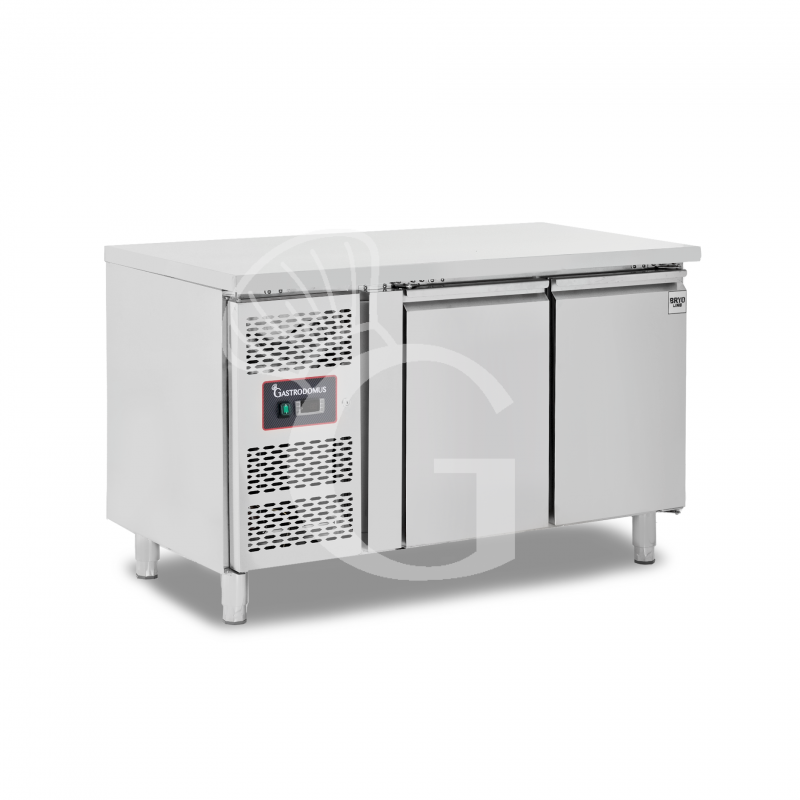 Mesa refrigerada 2 puertas, 700 mm de profundidad +2°C/+8°C motor a la izquierda, clase de eficiencia energética B